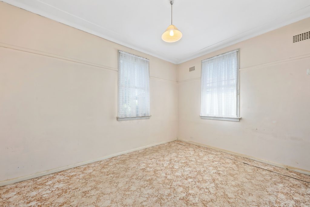 11 Macdonald Avenue, Lalor Park NSW 2147 - photo 8