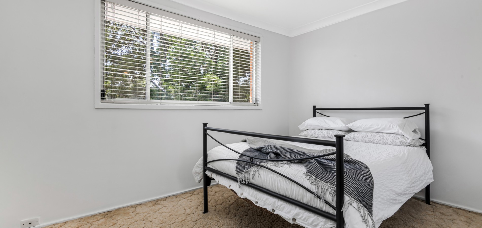 14 Wills Glen, St Clair NSW 2759 - photo 9