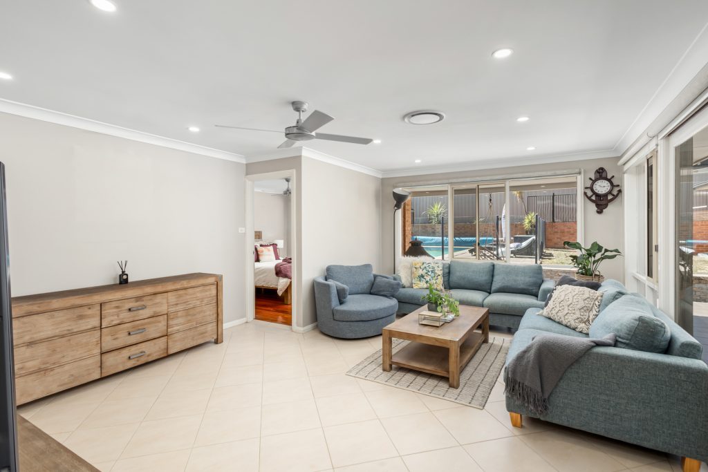 74 Shanke Crescent, Kings Langley NSW 2147 - photo 5