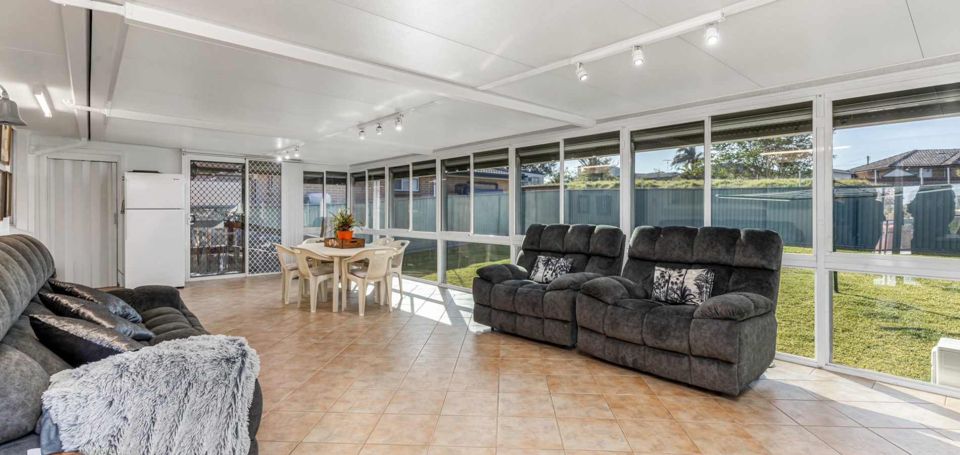 99 Columbia Road, Seven Hills NSW 2147 - photo 5