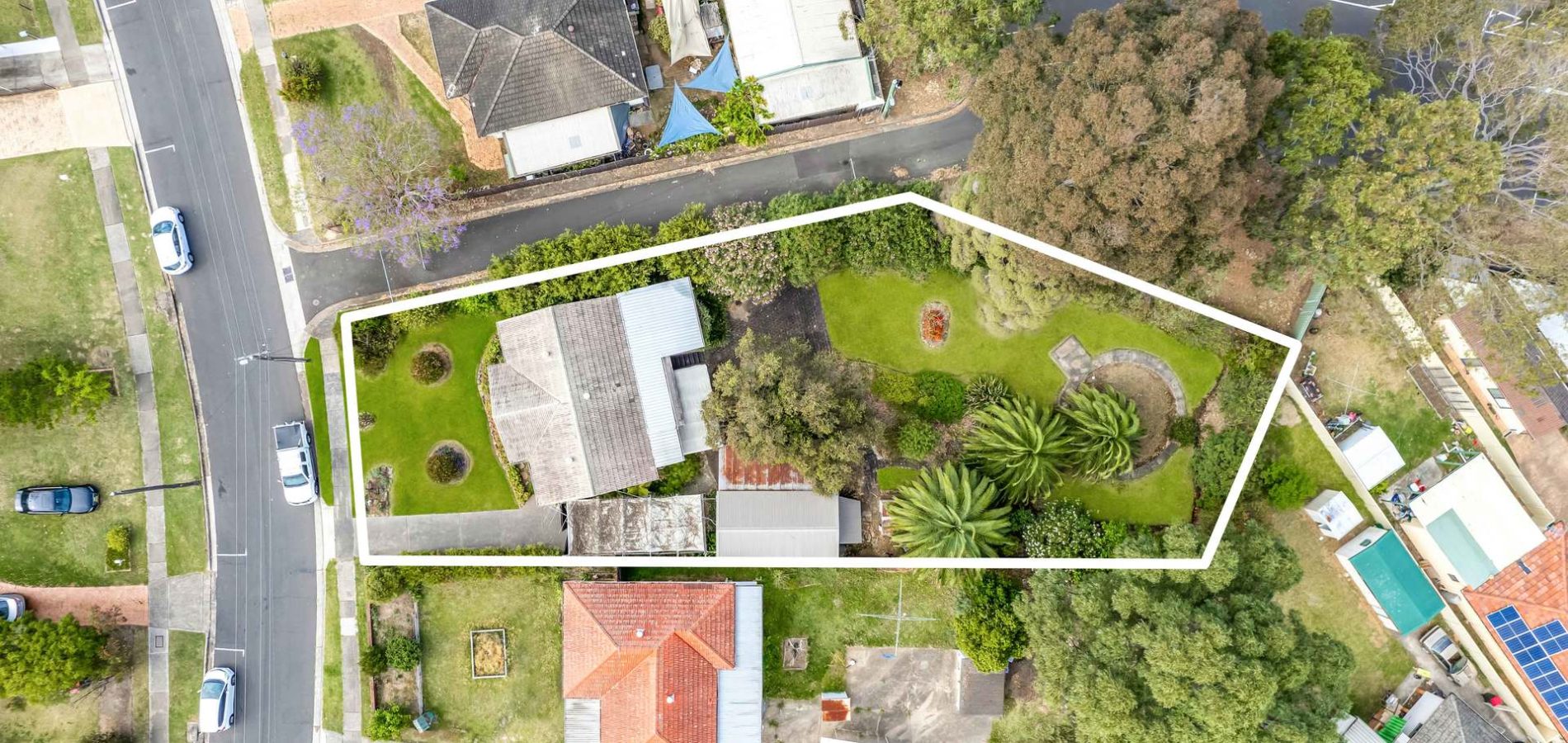 52 Dawn Drive, Seven Hills NSW 2147 - photo 11