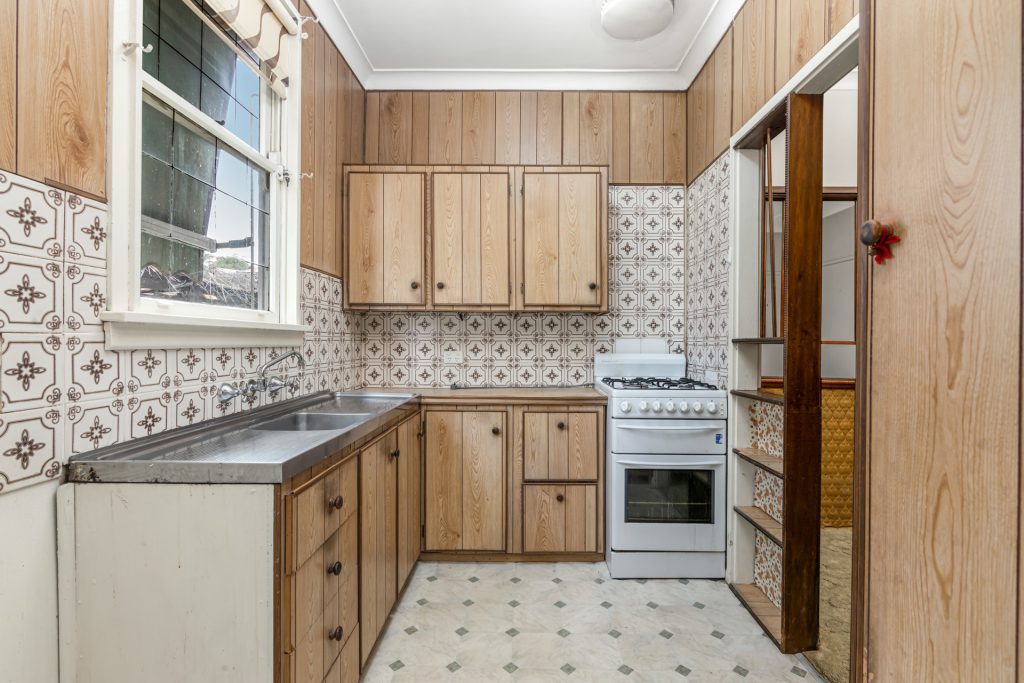 52 Dawn Drive, Seven Hills NSW 2147 - photo 3