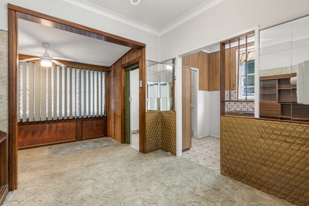 52 Dawn Drive, Seven Hills NSW 2147 - photo 4