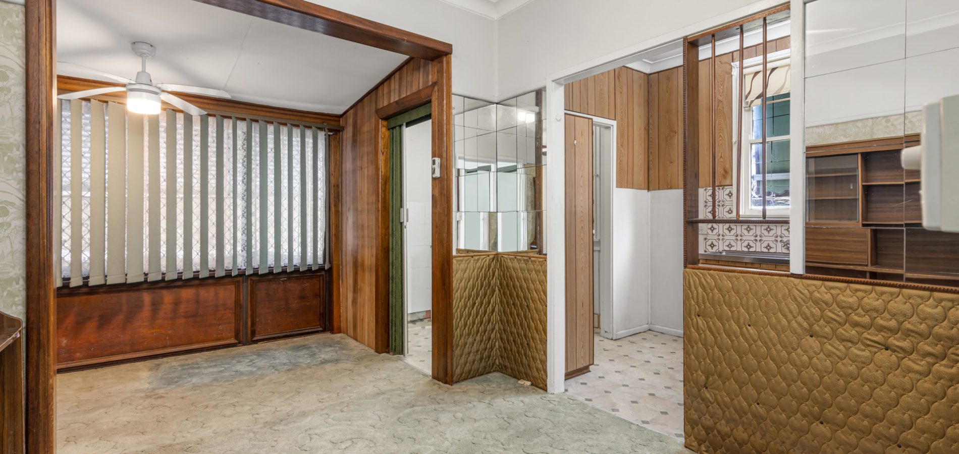 52 Dawn Drive, Seven Hills NSW 2147 - photo 4