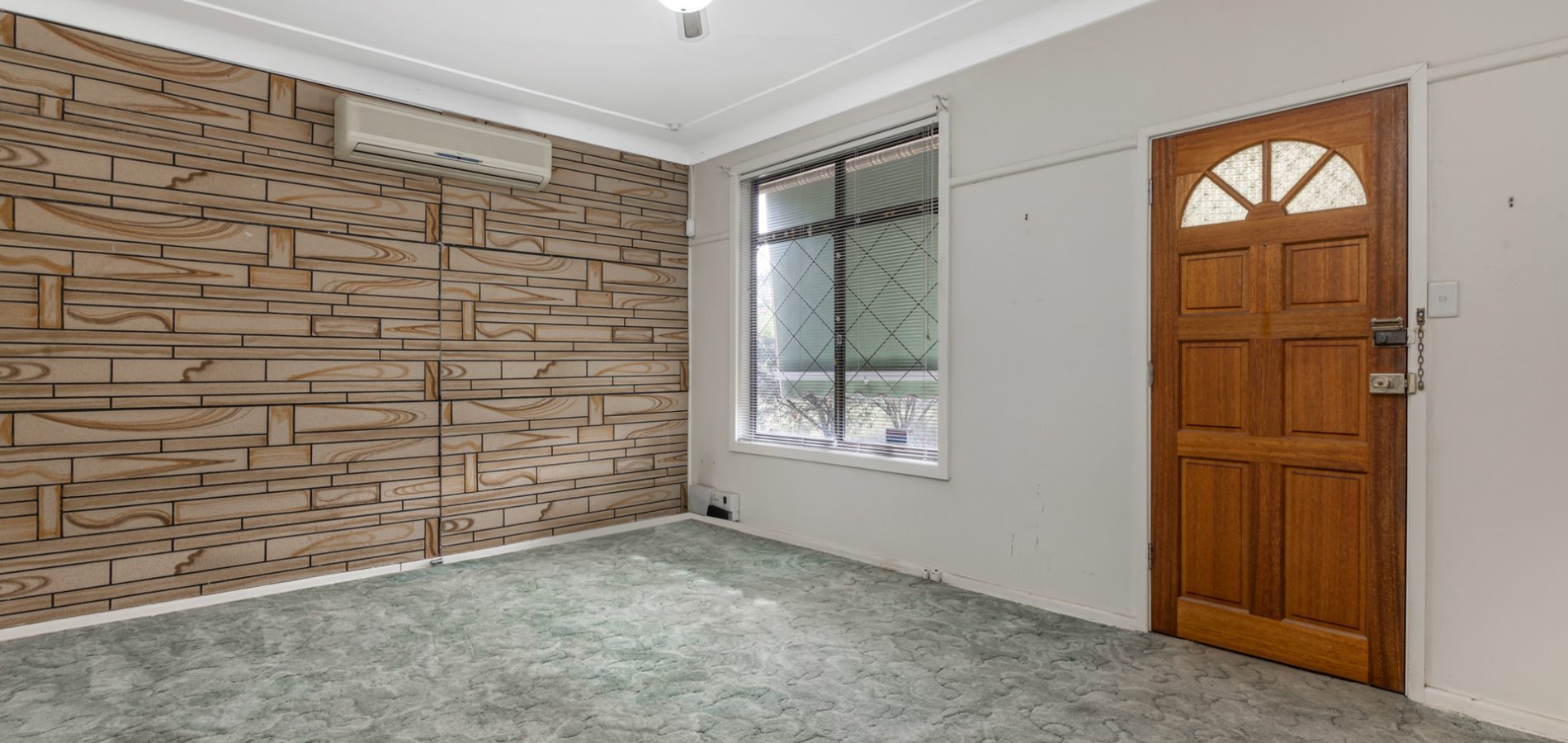 52 Dawn Drive, Seven Hills NSW 2147 - photo 5