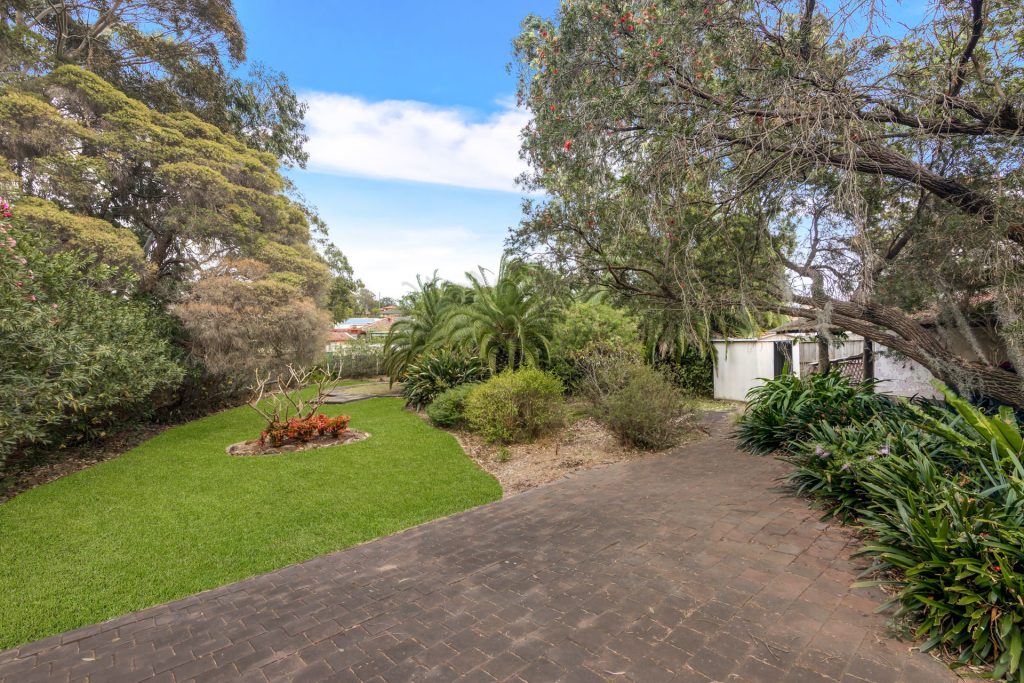52 Dawn Drive, Seven Hills NSW 2147 - photo 9
