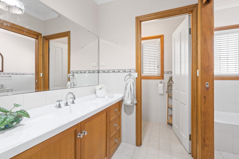 29 Colbran Avenue, Kenthurst NSW 2156 - photo 11