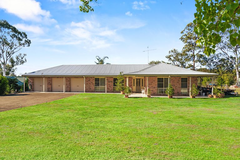 29 Colbran Avenue, Kenthurst NSW 2156 - photo 22
