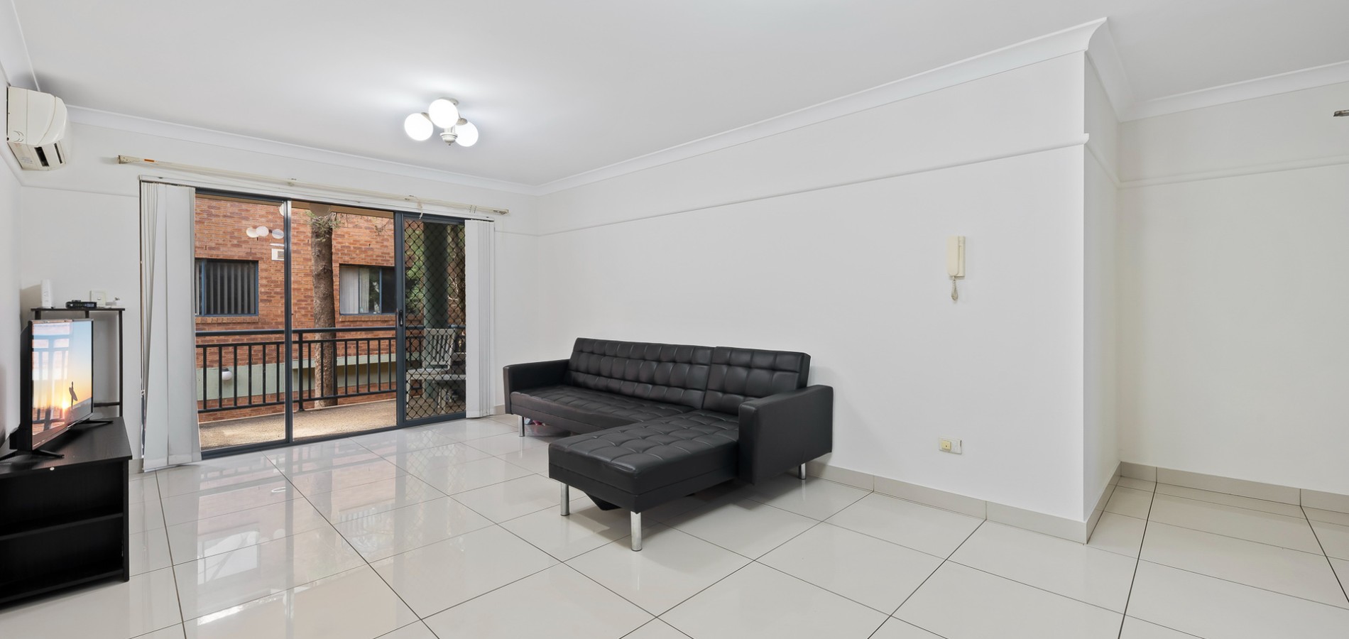 5/245 Targo Road, Toongabbie NSW 2146 - photo 2