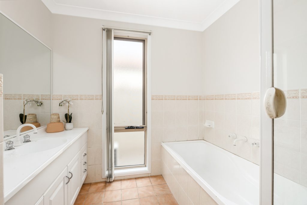 12 Bonaccordo Road, Quakers Hill NSW 2763 - photo 17