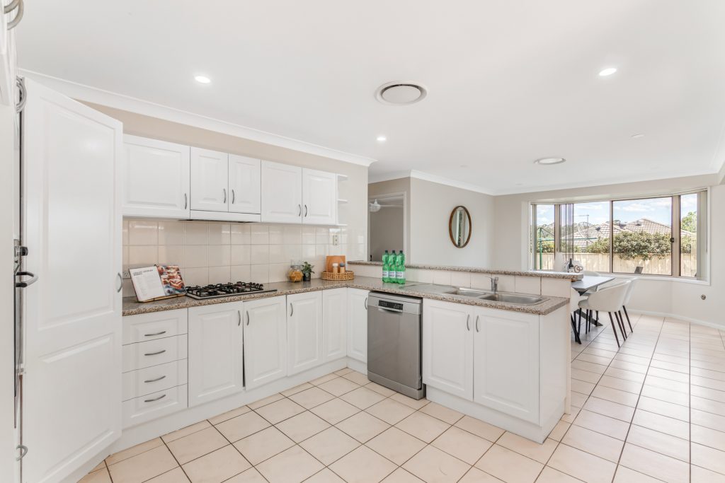 12 Bonaccordo Road, Quakers Hill NSW 2763 - photo 3