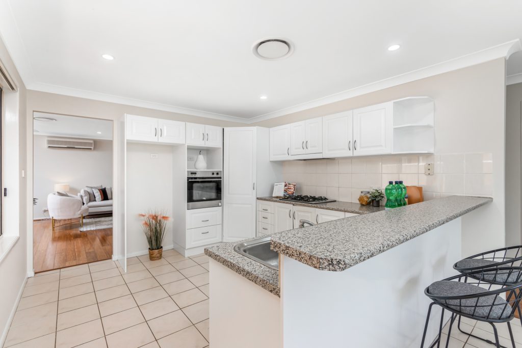 12 Bonaccordo Road, Quakers Hill NSW 2763 - photo 4