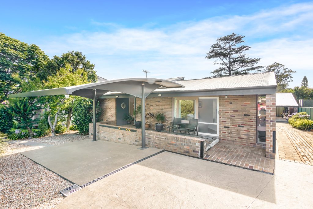 8 Edgar Street, Baulkham Hills NSW 2153 - photo 2