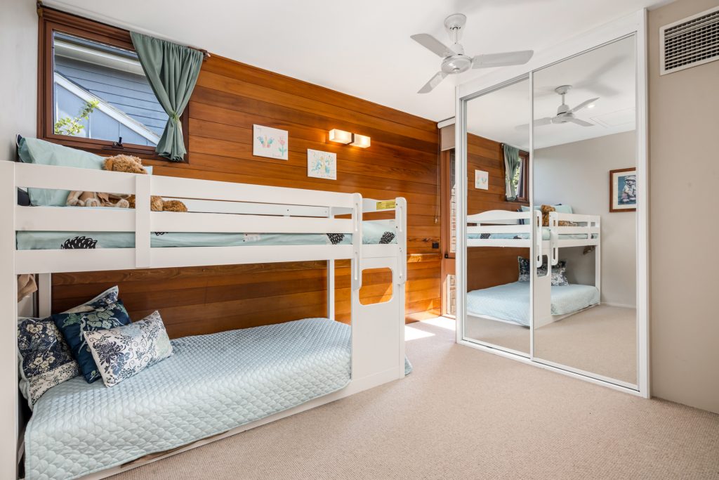 8 Edgar Street, Baulkham Hills NSW 2153 - photo 10