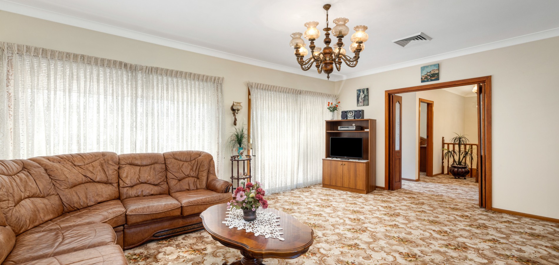 15 Bringelly Avenue, Pendle Hill NSW 2145 - photo 2