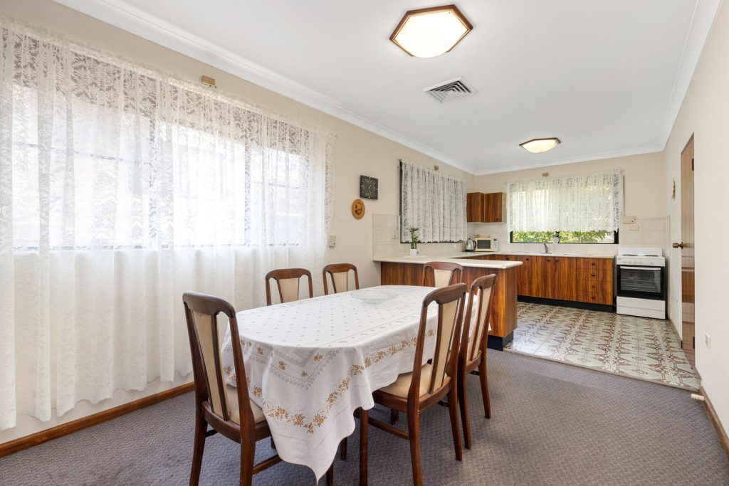 15 Bringelly Avenue, Pendle Hill NSW 2145 - photo 7
