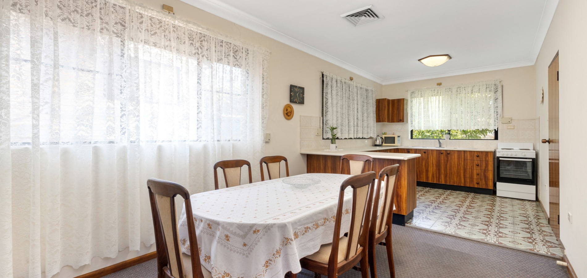 15 Bringelly Avenue, Pendle Hill NSW 2145 - photo 7