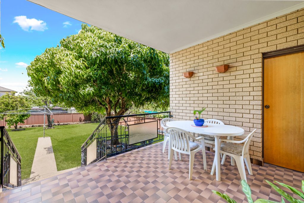 15 Bringelly Avenue, Pendle Hill NSW 2145 - photo 9