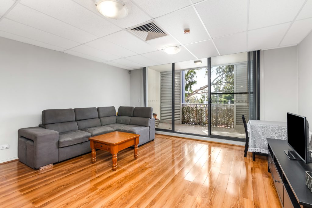 18/163 Hawkesbury Road, Westmead NSW 2145 - photo 2