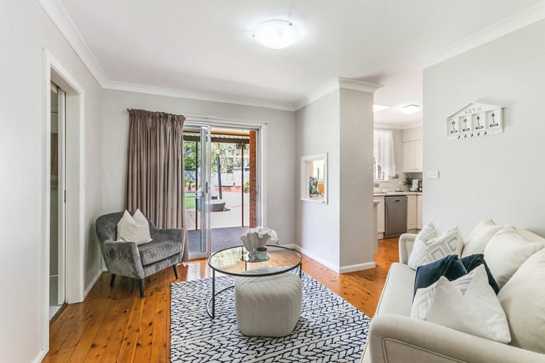 6 English Avenue, Castle Hill NSW 2154 - photo 4