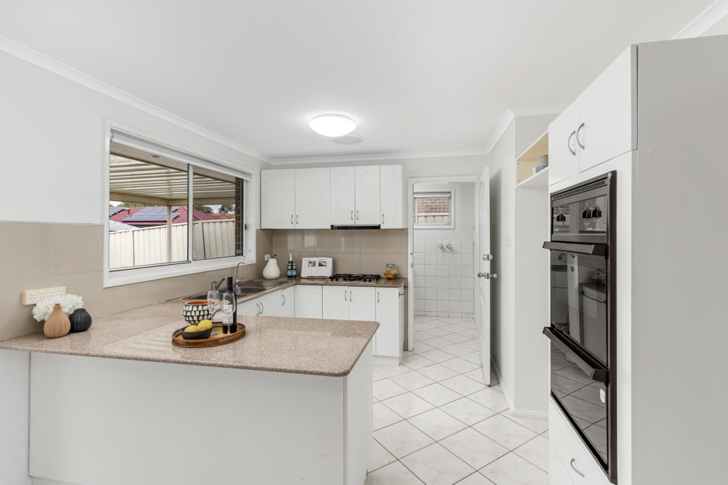 3 Sherborne Place, Glendenning NSW 2761 - photo 2