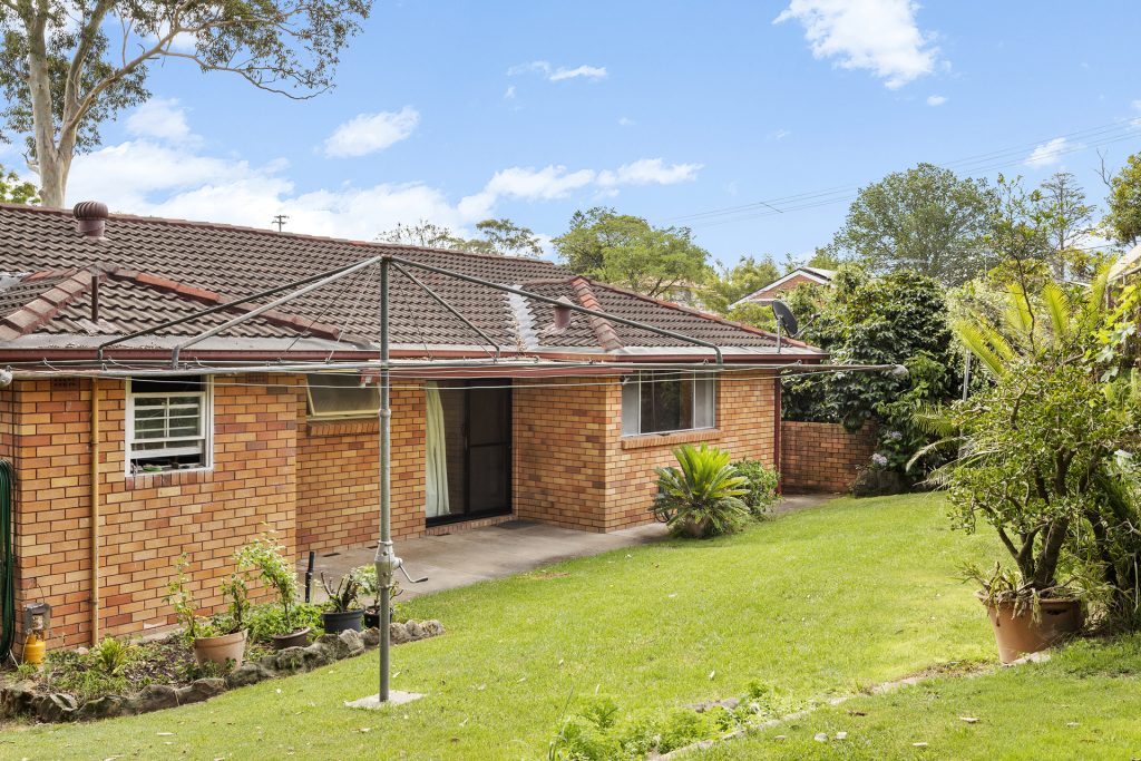 7 Russell Avenue, Winston Hills NSW 2153 - photo 9