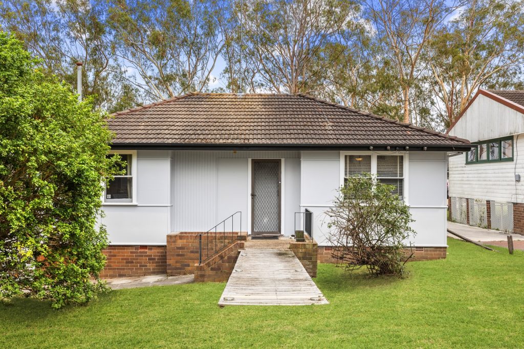 17 McQuade Avenue, South Windsor NSW 2756 - photo 2