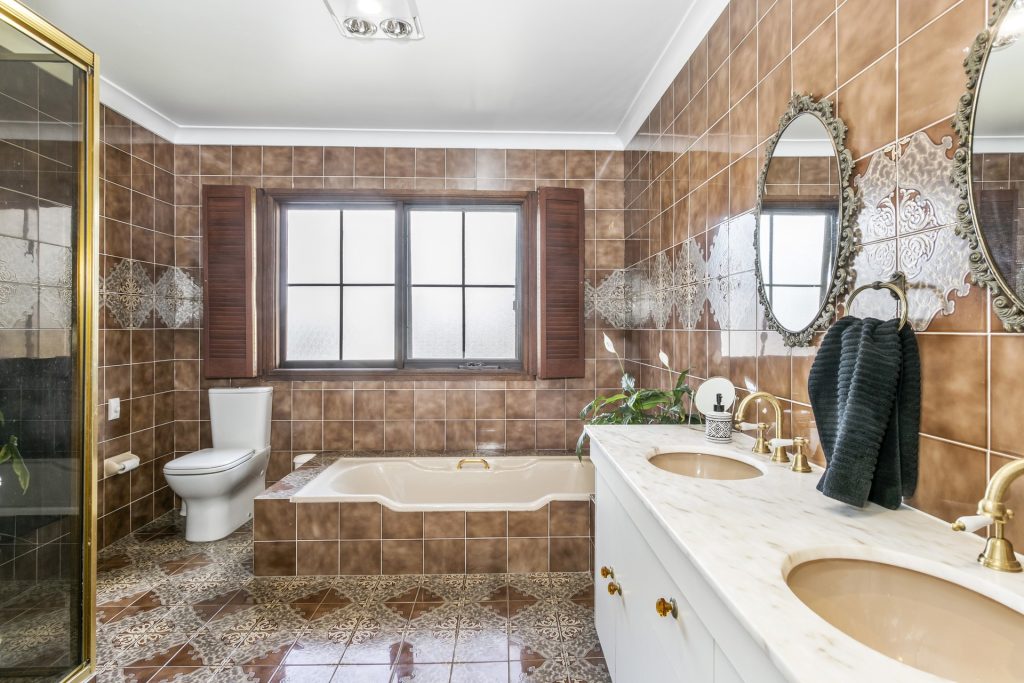 56 Lisa Crescent, Castle Hill NSW 2154 - photo 9