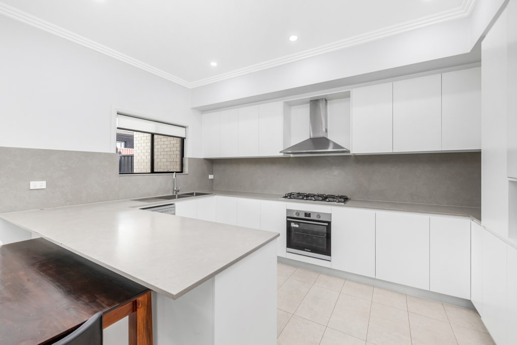21B Camillo Street, Pendle Hill NSW 2145 - photo 4