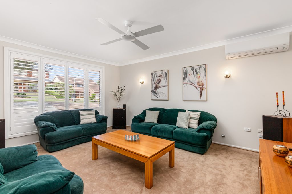 5 Oakdale Place, Baulkham Hills NSW 2153 - photo 2