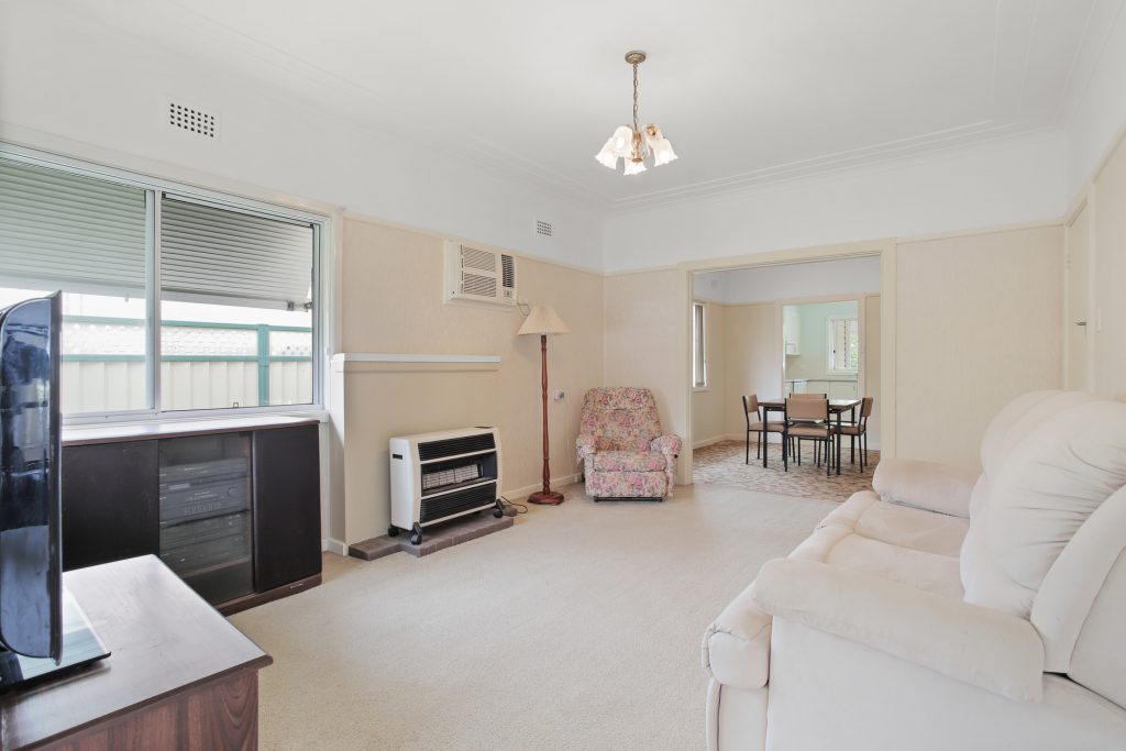 14 Fulton Avenue, Wentworthville NSW 2145 - photo 3