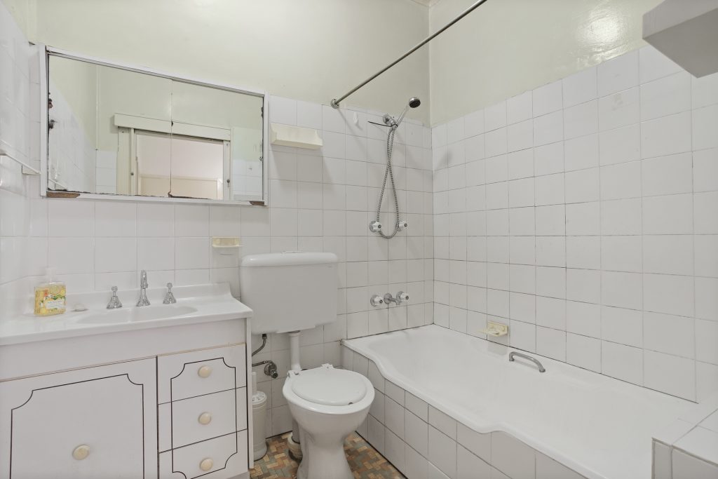14 Fulton Avenue, Wentworthville NSW 2145 - photo 9