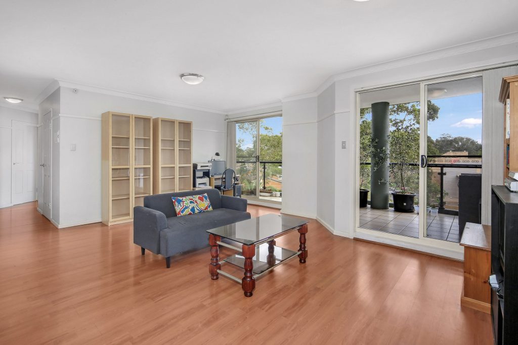 502/91a Bridge Road, Westmead NSW 2145 - photo 2