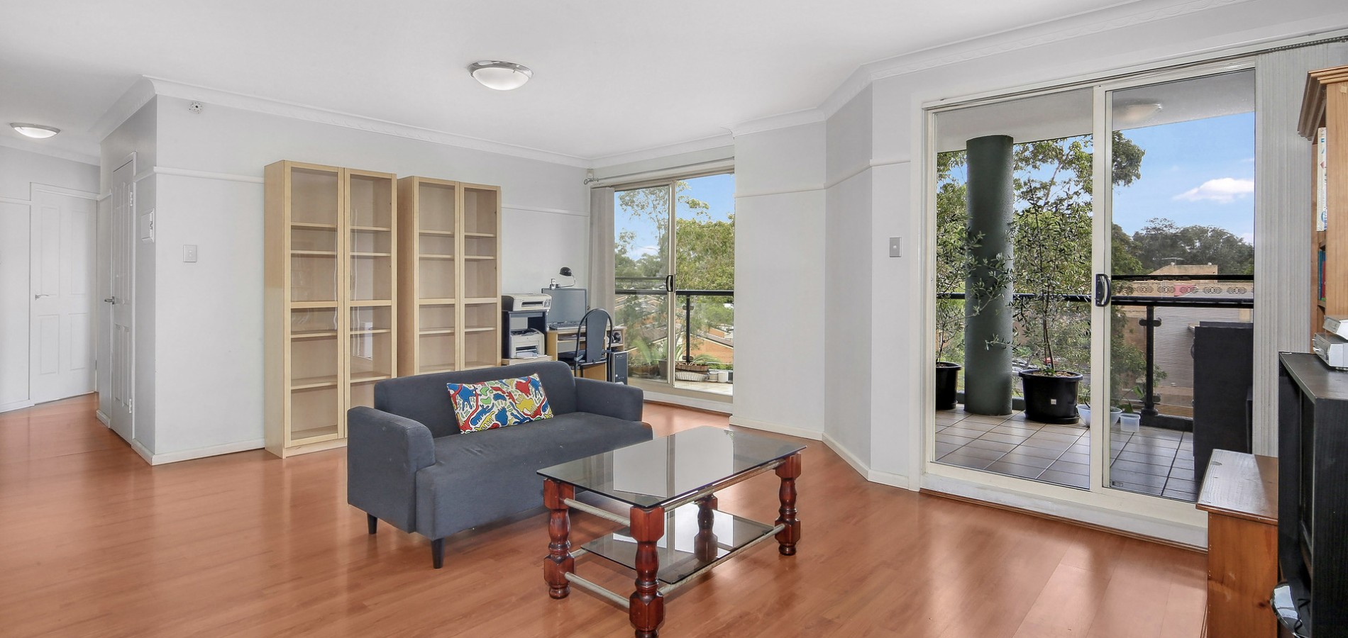 502/91a Bridge Road, Westmead NSW 2145 - photo 2