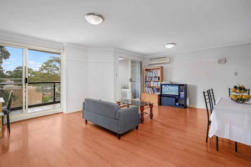 502/91a Bridge Road, Westmead NSW 2145 - photo 3