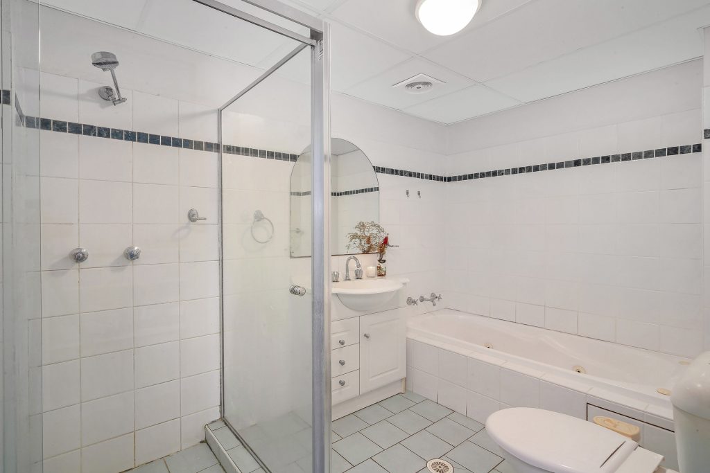 502/91a Bridge Road, Westmead NSW 2145 - photo 6