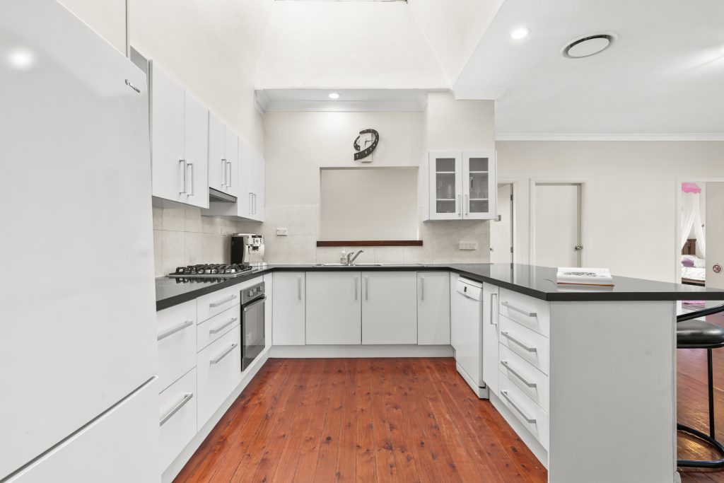 17 Warra Street, Wentworthville NSW 2145 - photo 4