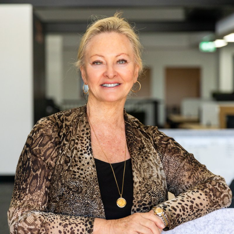 Elise Lau, Sales Agent - McGrath West Group