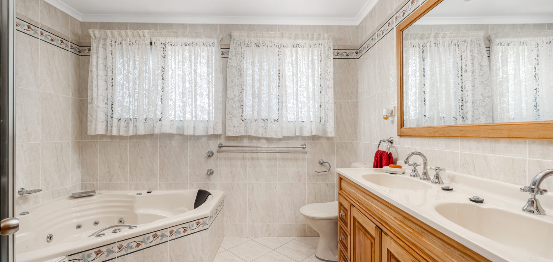 Sold - 10 Conway Place - New Property in Kings Langley - Real Estate by Kim McChlery