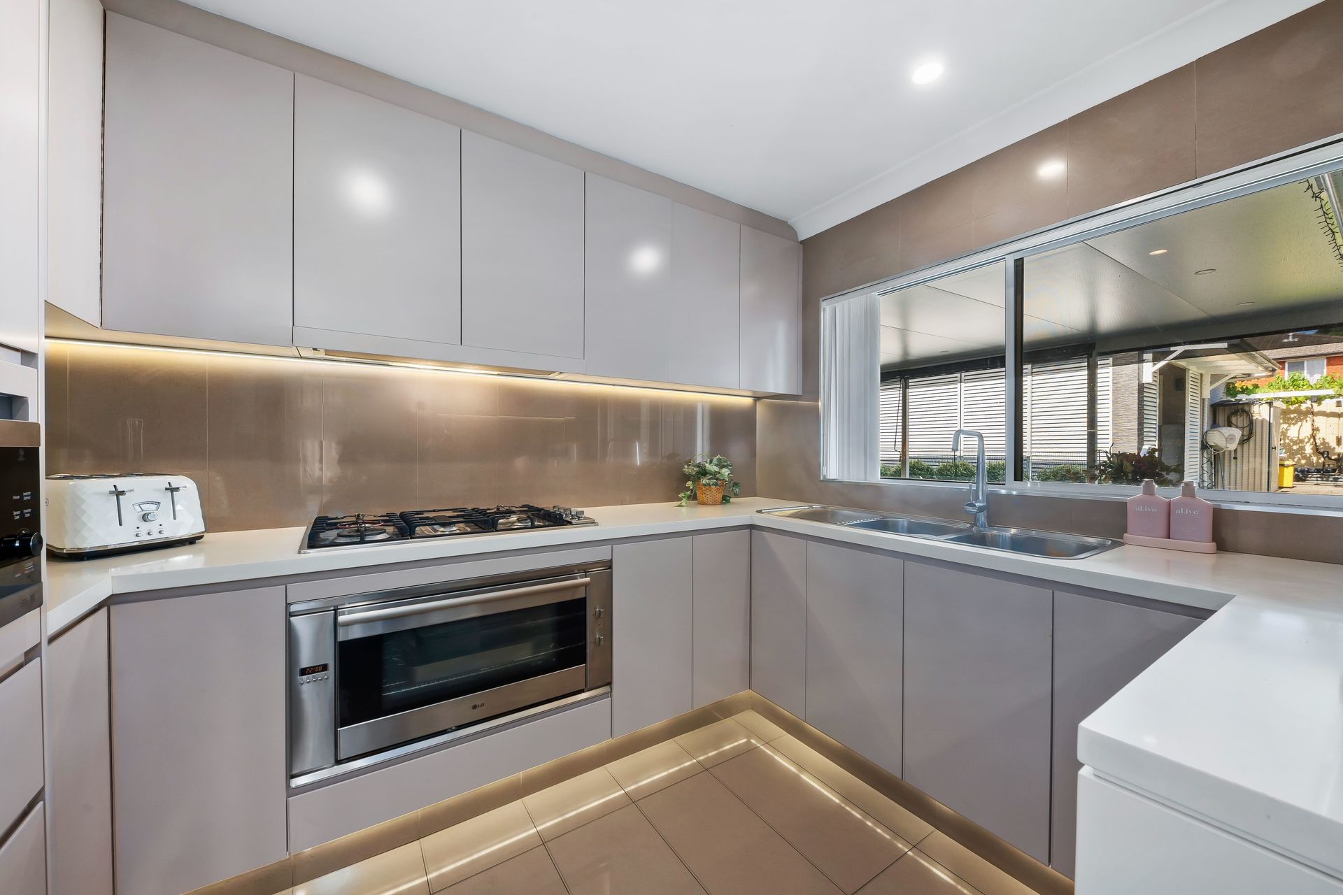 6 Pelleas Street, Blacktown NSW 2148 - photo 4