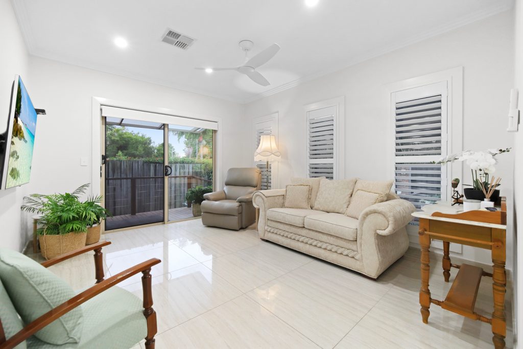 4/16 Pearce Street, Baulkham Hills NSW 2153 - photo 5
