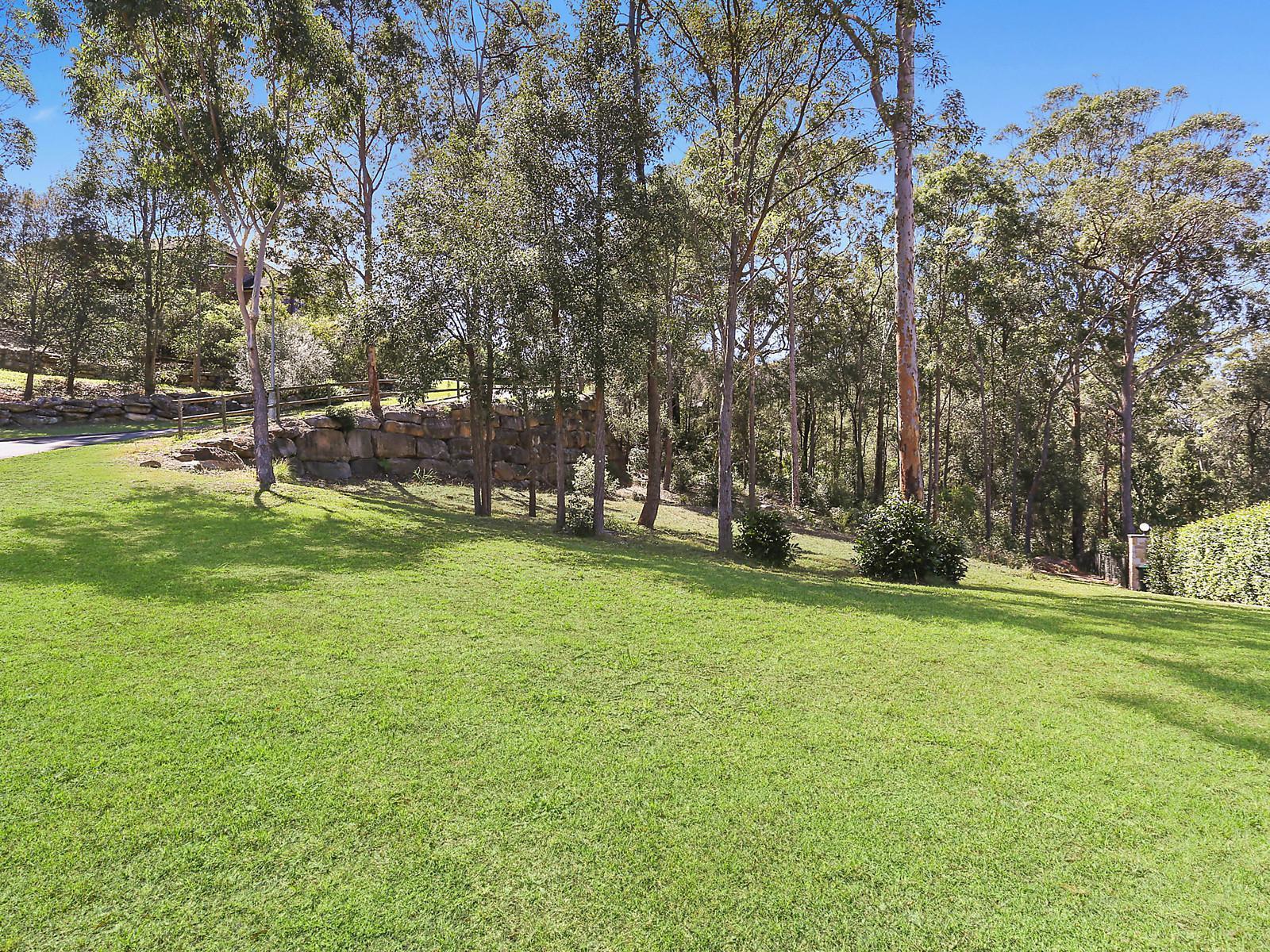 2 Neville Court, Castle Hill NSW 2154 - photo 4