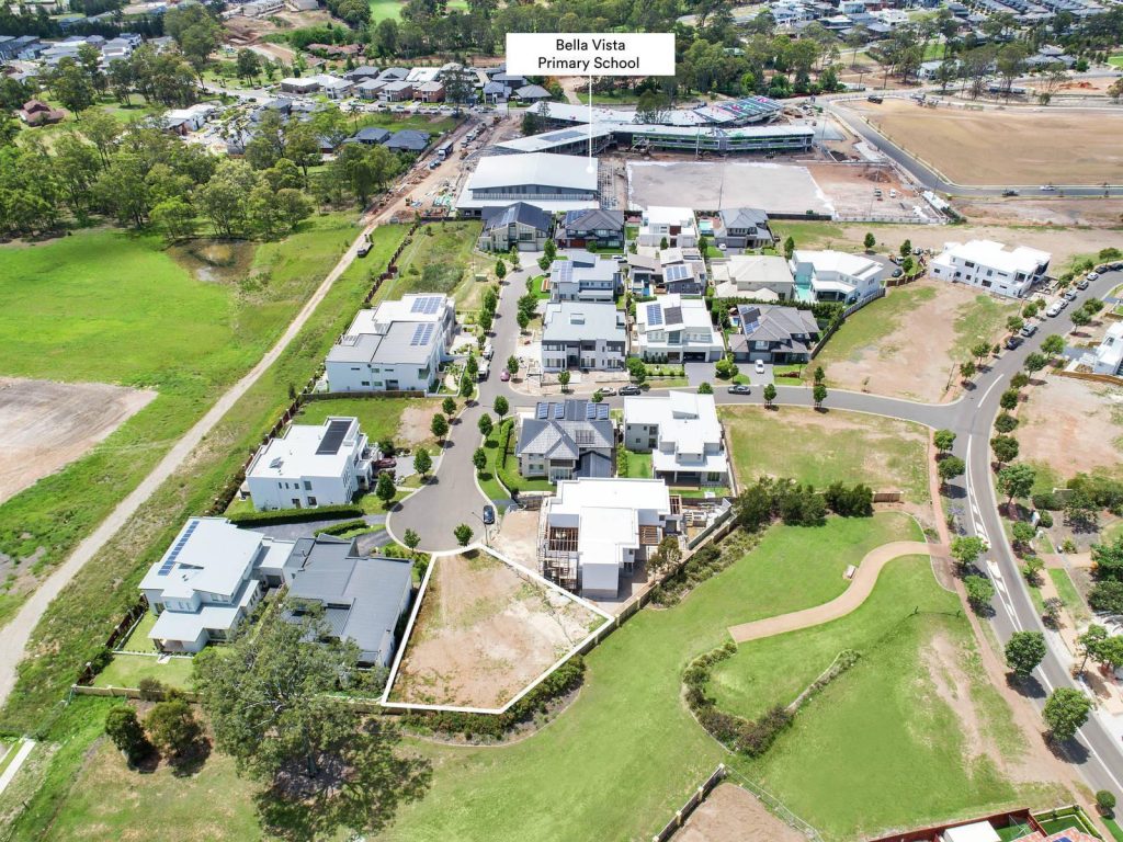 6 Montreux Rise, Bella Vista NSW 2153 - photo 3
