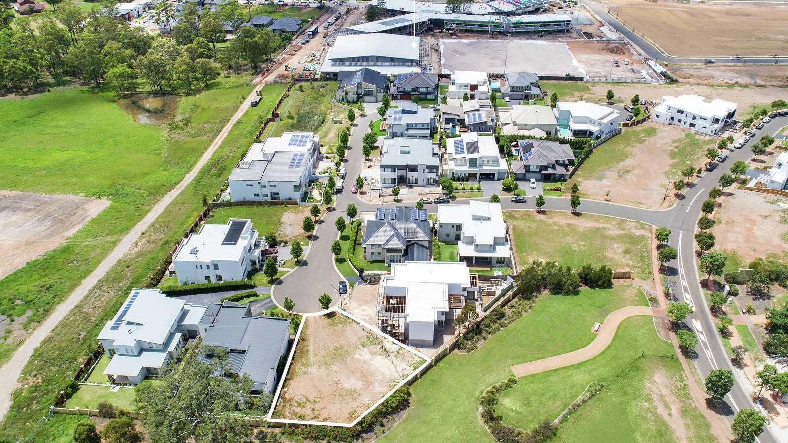 6 Montreux Rise, Bella Vista NSW 2153 - photo 3
