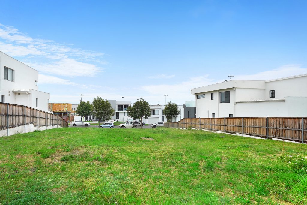 32 Brighton Drive, Bella Vista NSW 2153 - photo 11