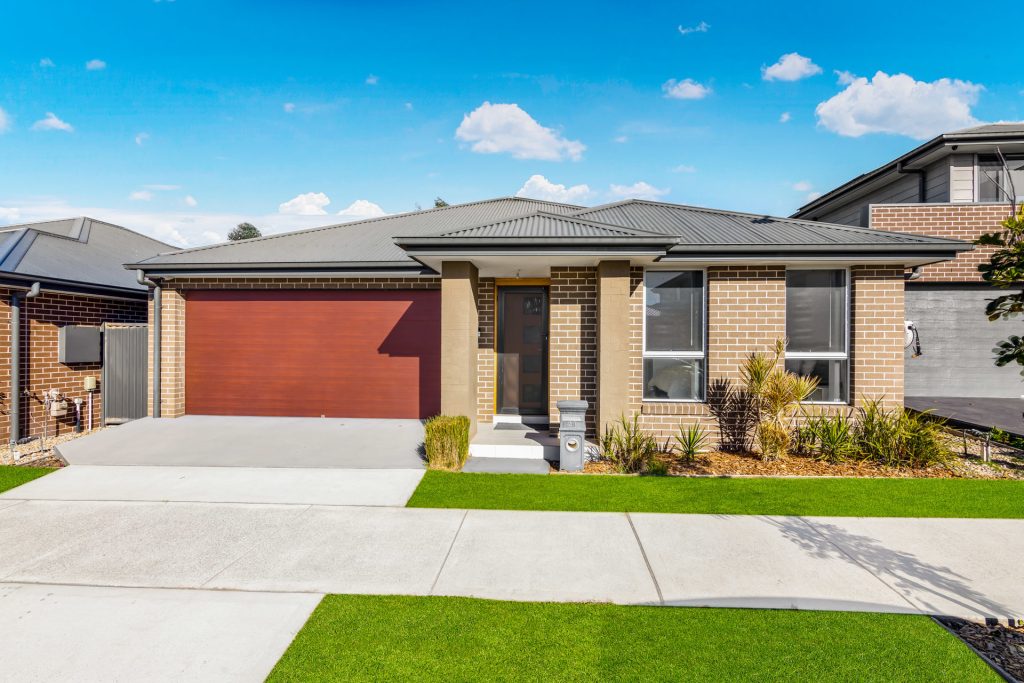 29 Barrow Circuit, Jordan Springs NSW 2747 - McGrath West Group
