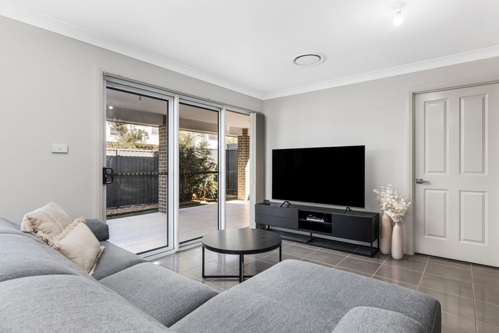 29 Barrow Circuit, Jordan Springs NSW 2747 - photo 4