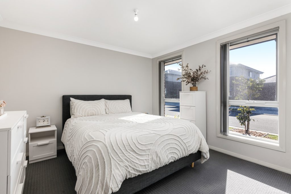 29 Barrow Circuit, Jordan Springs NSW 2747 - photo 5