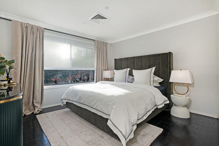 43 Cambridge Avenue, North Rocks NSW 2151 - photo 10