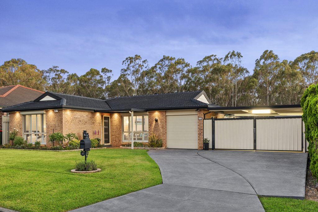 23 Manorhouse Boulevard, Quakers Hill NSW 2763 - photo 2